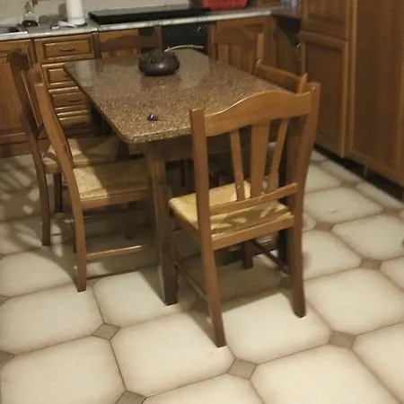 Nel Parcheggio Cutrupi * Ρέτζιο ντι Καλάμπρια