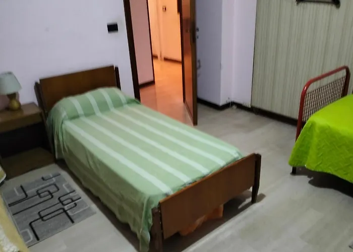 Nel Parcheggio Cutrupi 住宿加早餐酒店 雷焦卡拉布里亚