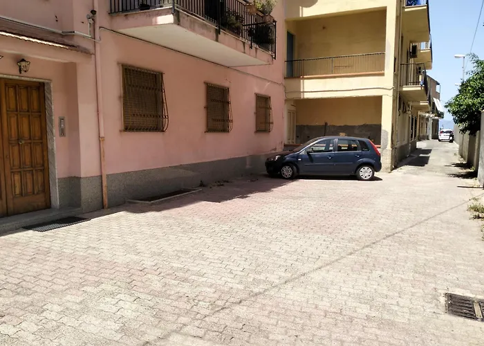 Nel Parcheggio Cutrupi