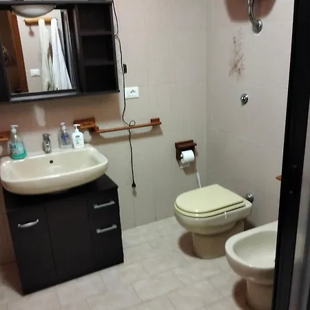 ベッド・アンド・ブレックファスト Nel Parcheggio Cutrupi *