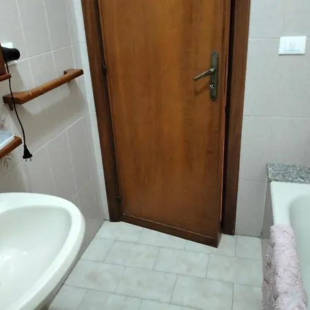 לינה וארוחת בוקר Nel Parcheggio Cutrupi רג'יו די קאלאבריה
