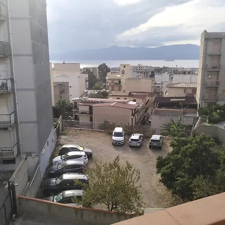 Nel Parcheggio Cutrupi Panzió