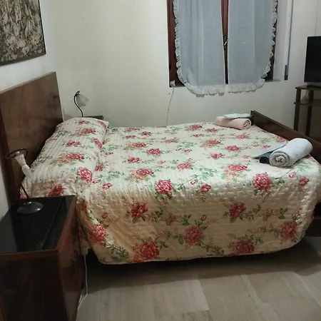 Nel Parcheggio Cutrupi * レッジョ・ディ・カラブリア