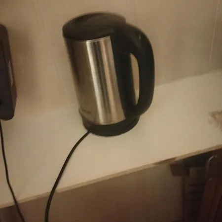 Nel Parcheggio Cutrupi Couette-café *