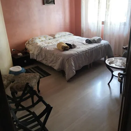 לינה וארוחת בוקר Nel Parcheggio Cutrupi רג'יו די קאלאבריה