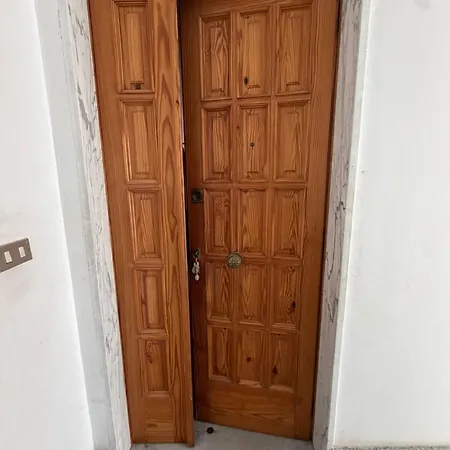 לינה וארוחת בוקר Nel Parcheggio Cutrupi