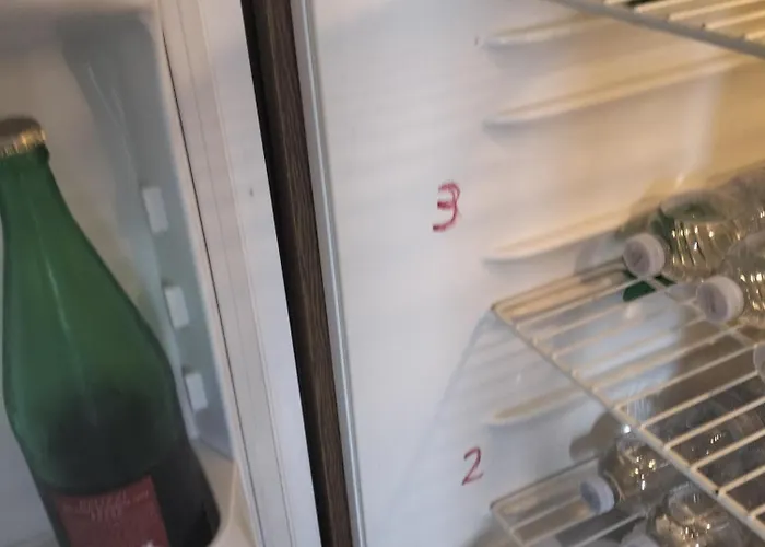 Couette-café Nel Parcheggio Cutrupi *