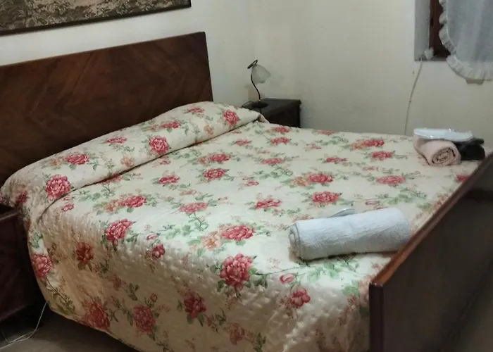 Nel Parcheggio Cutrupi Panzió