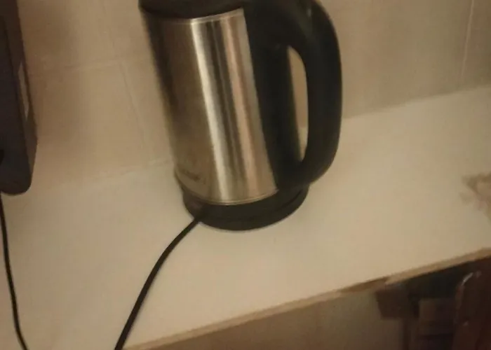 Nel Parcheggio Cutrupi Couette-café *